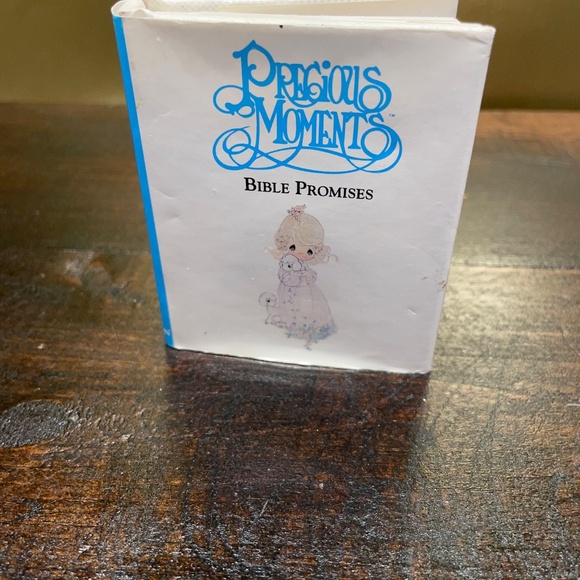 Precious Moments Bible Promises‎ Itty Bitty Bible Book 1992 - Picture 2 of 8